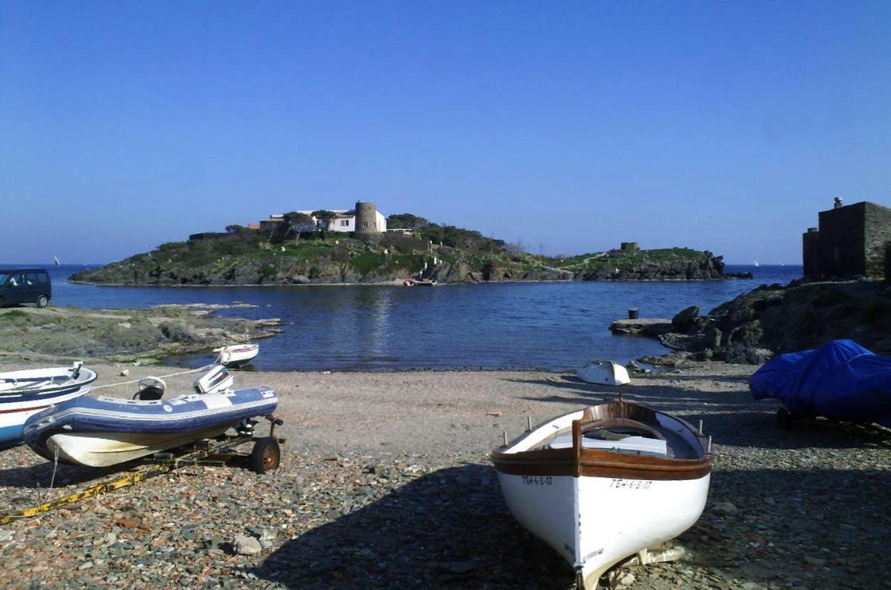 Isla Privada En Cadaques De Ensueno Con 11 Habitaciones Dobles Con Bano Privado Y Piscina Экстерьер фото